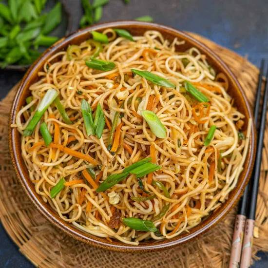 Vegetable hakka noodles — Indo-Chinese